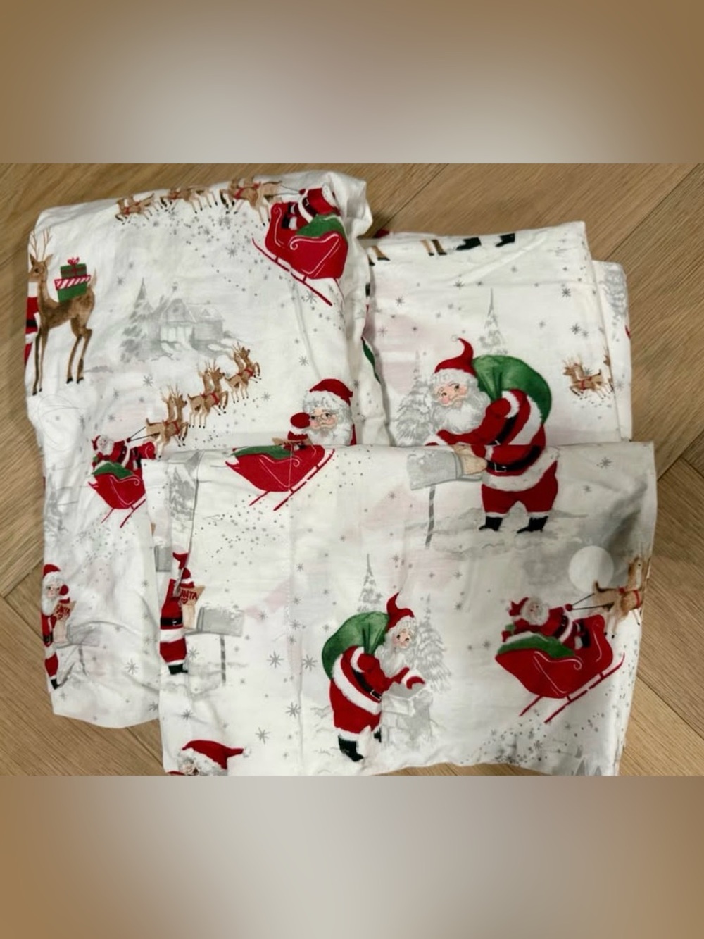 Festive Pottery Barn Heritage Santa Organic Toddler Sheet Set